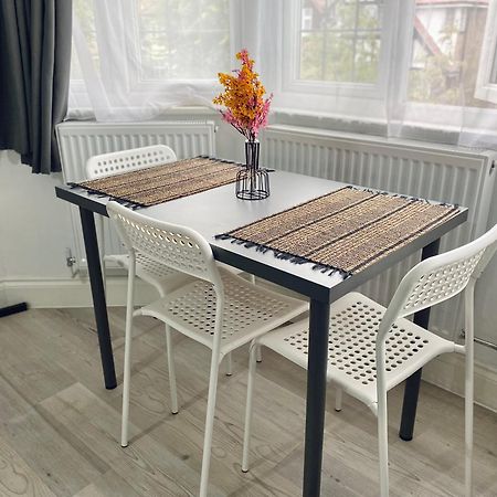 Charming Studio 30Min To Central London Exterior photo
