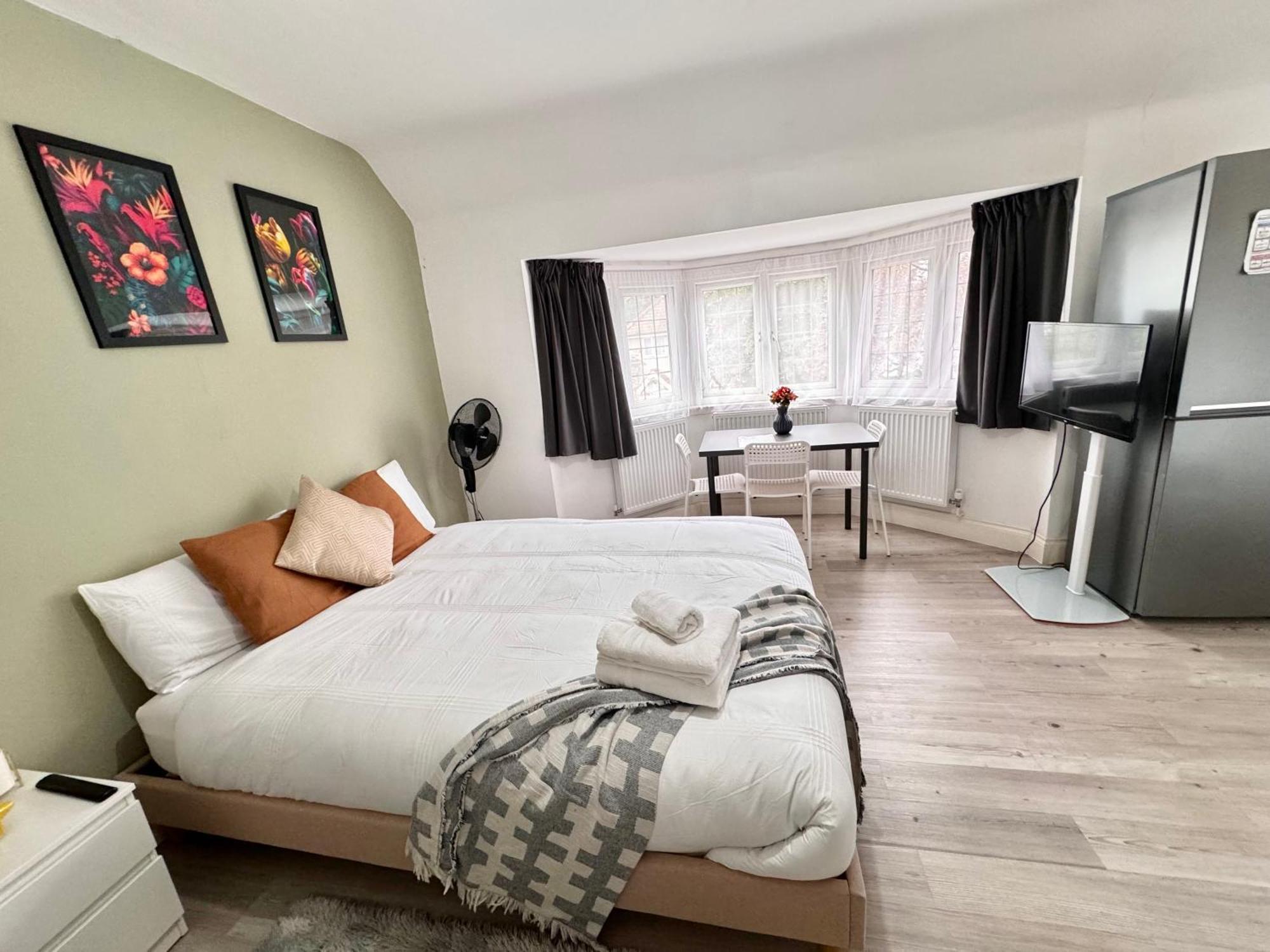 Charming Studio 30Min To Central London Exterior photo